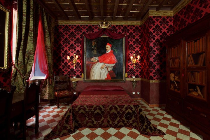 Room 26 of 55