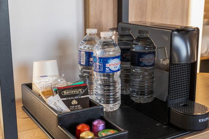 Breakfast/Coffee Service 21 of 38