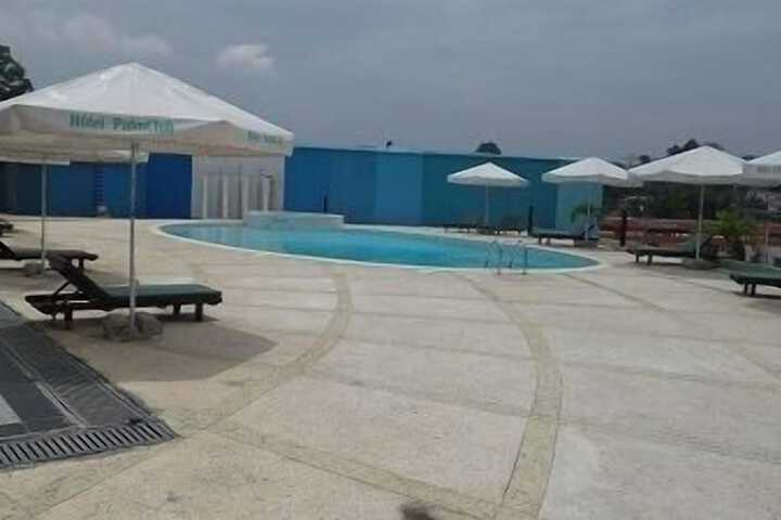 Pool 21 of 55