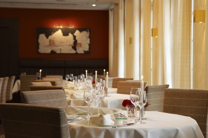 Dining 46 of 121