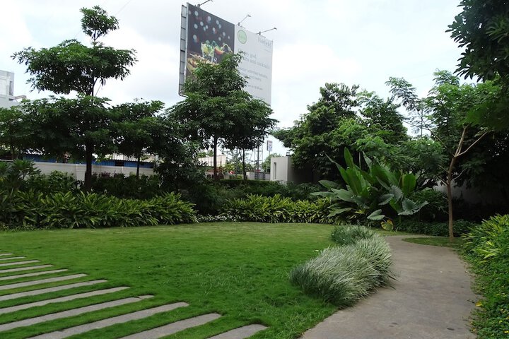 Hotel Exterior 42 of 59