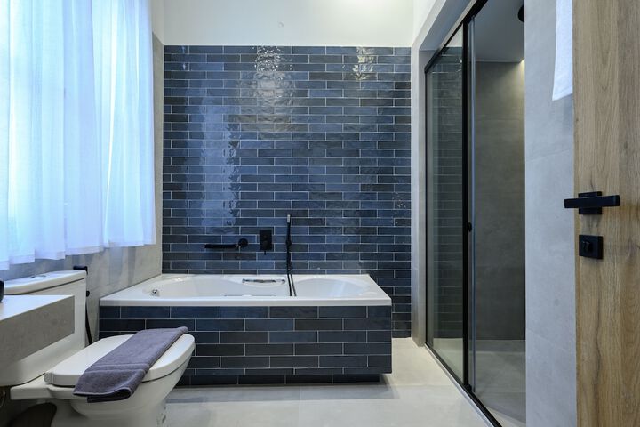 Room 60 of 78