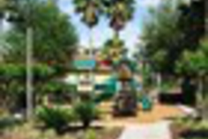 Hotel Exterior 71 of 72