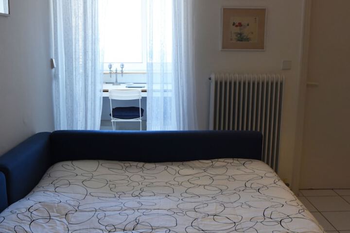 Room 4 of 60