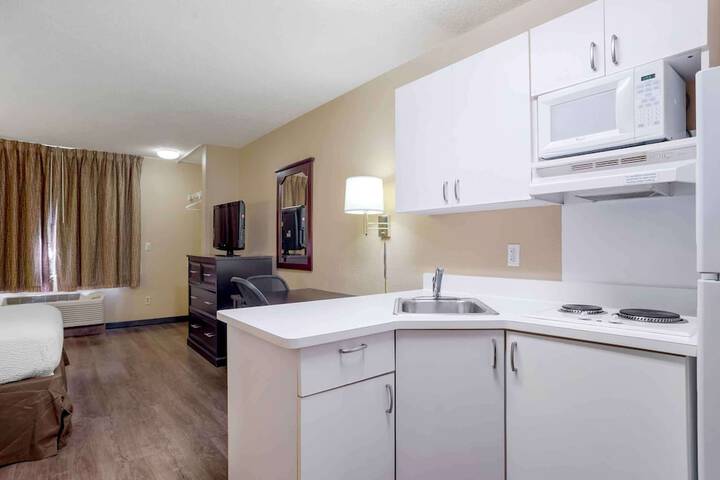 Room 5 of 23