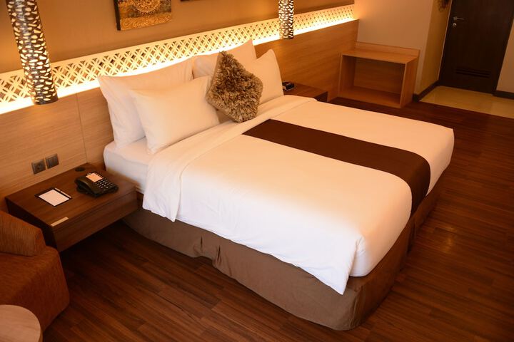 Room 12 of 65