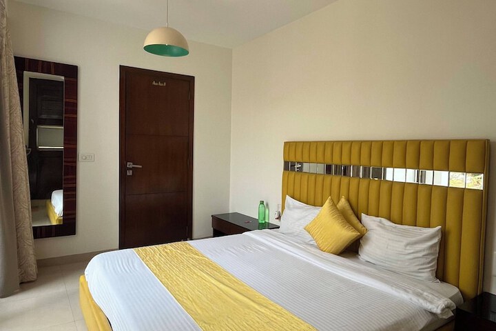 Room 7 of 17