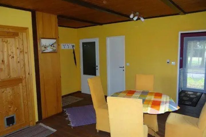 Room 3 of 9
