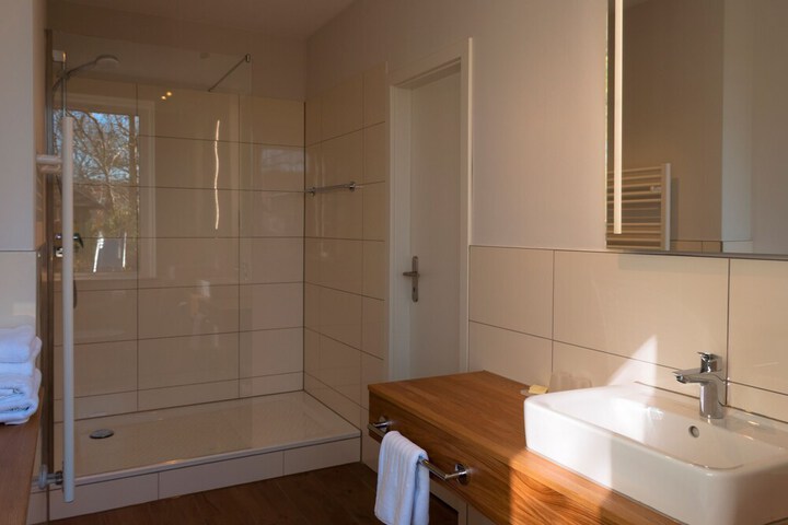 Room 10 of 21