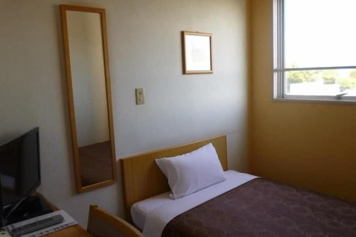 Room 12 of 43