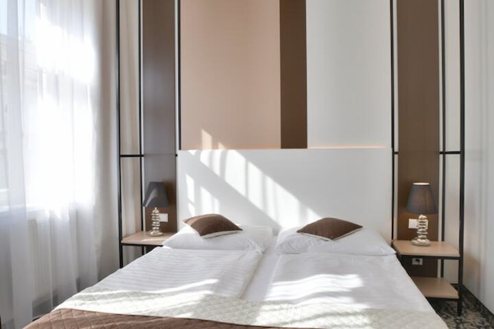 Room 44 of 78