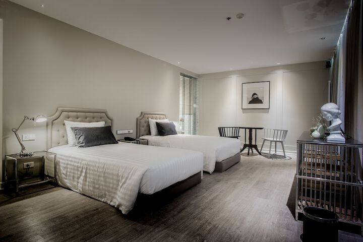 Room 14 of 66