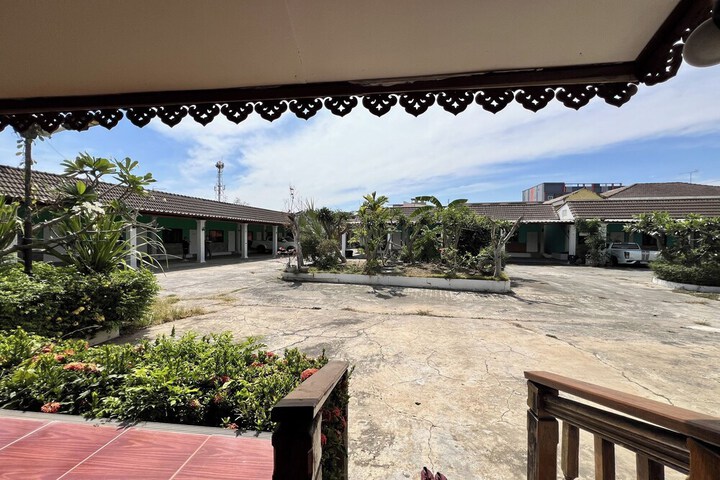 Hotel 74 of 78