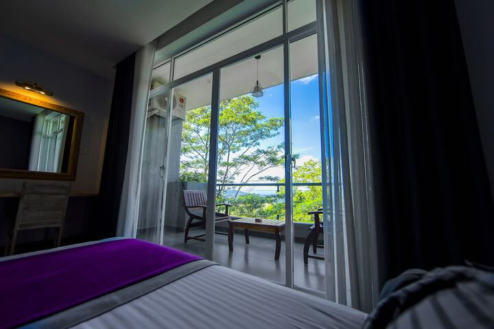 Room 18 of 54
