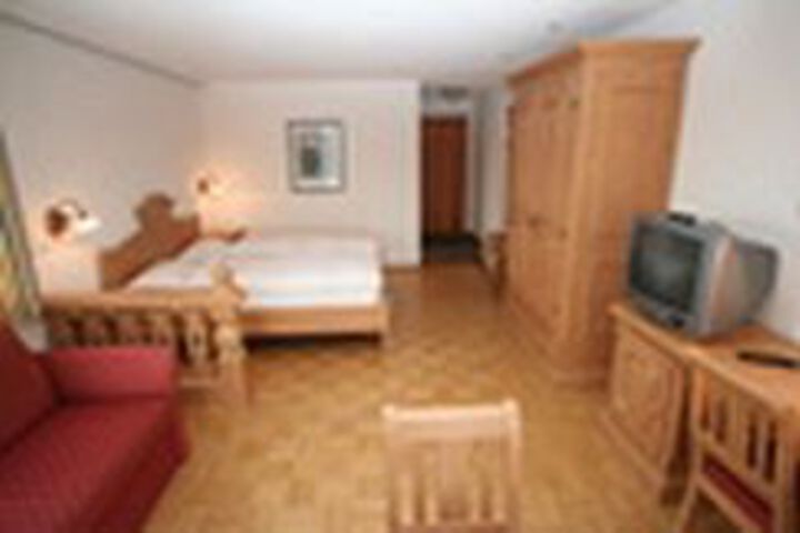 Room 21 of 73