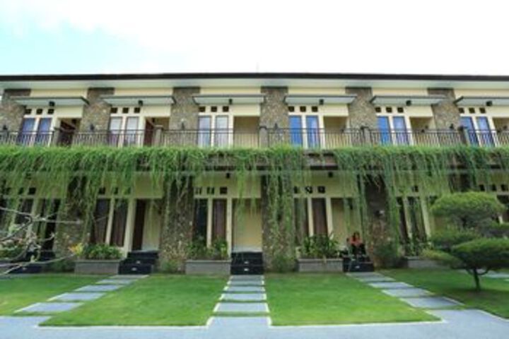 RedDoorz near by Pass Ngurah Rai