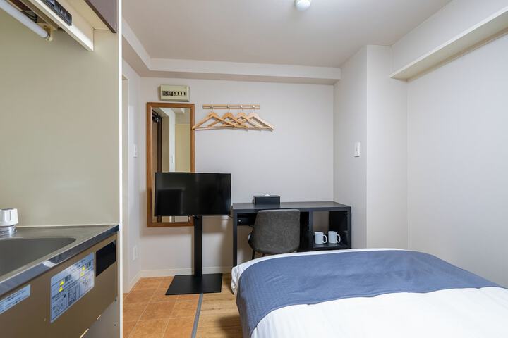 Room 12 of 57