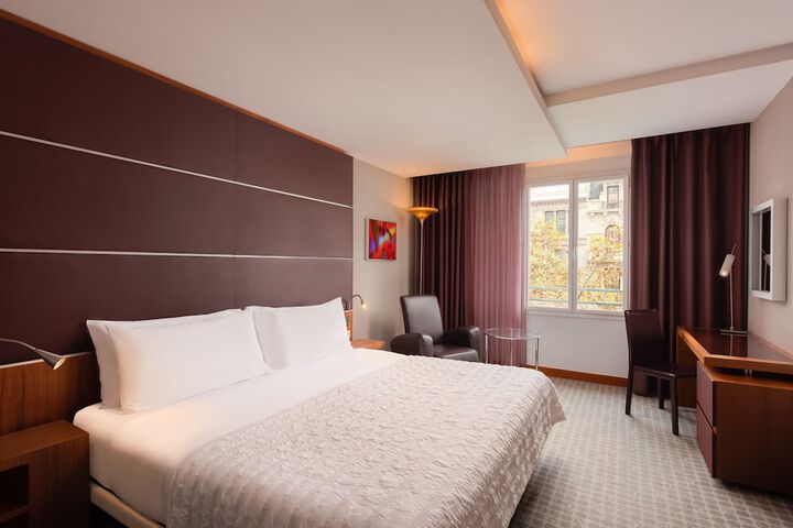Room 26 of 188