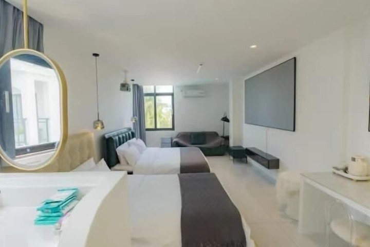 Room 48 of 107