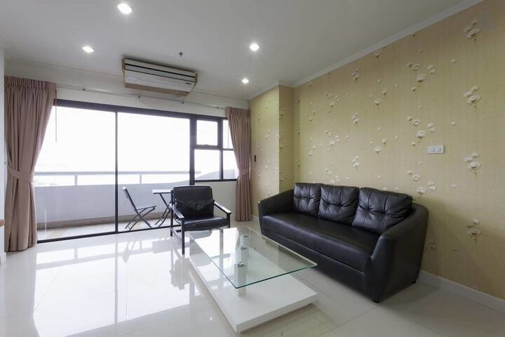 Room 27 of 59