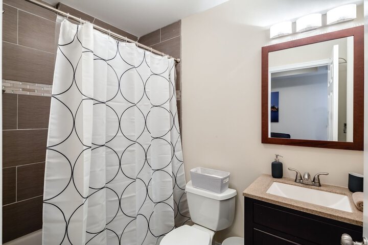 Room 12 of 12