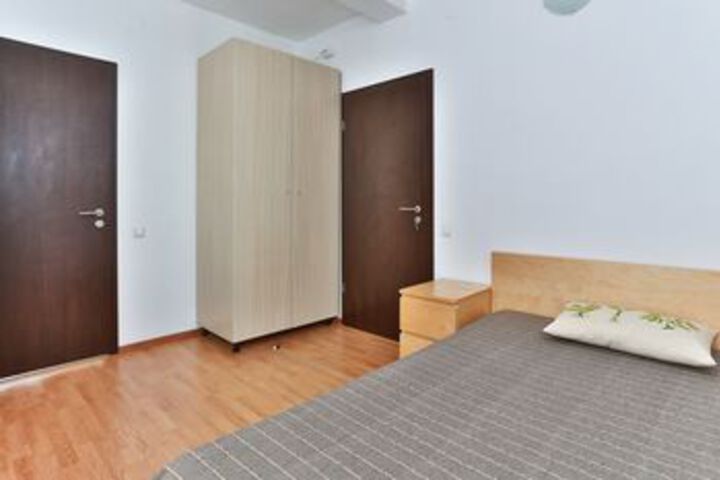 Room 18 of 48