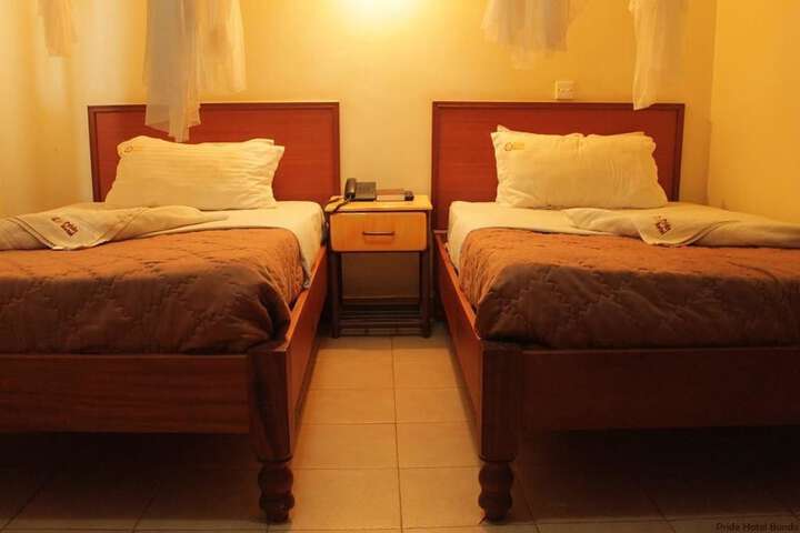 Room 8 of 39