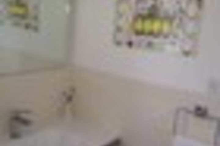 Room 47 of 78
