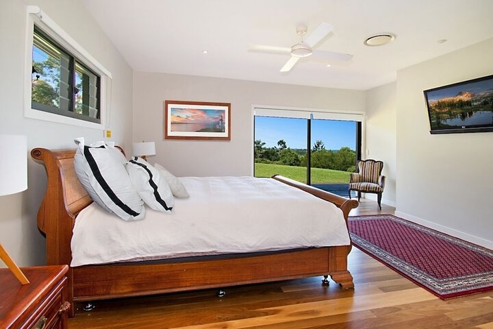 Room 43 of 48