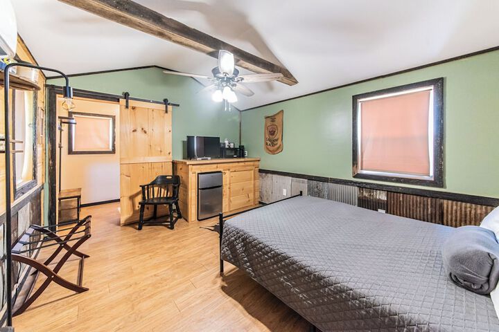 Room 8 of 52