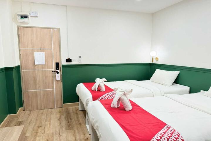 Room 9 of 43