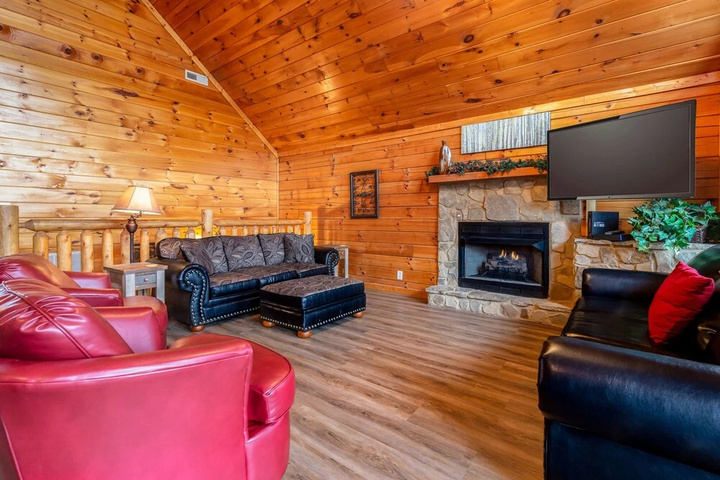 Image of Heavenly Escape Crossing Resort Cabin w Hot Tub Arcade Games and More