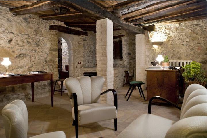 Hotel Interior 4 of 45