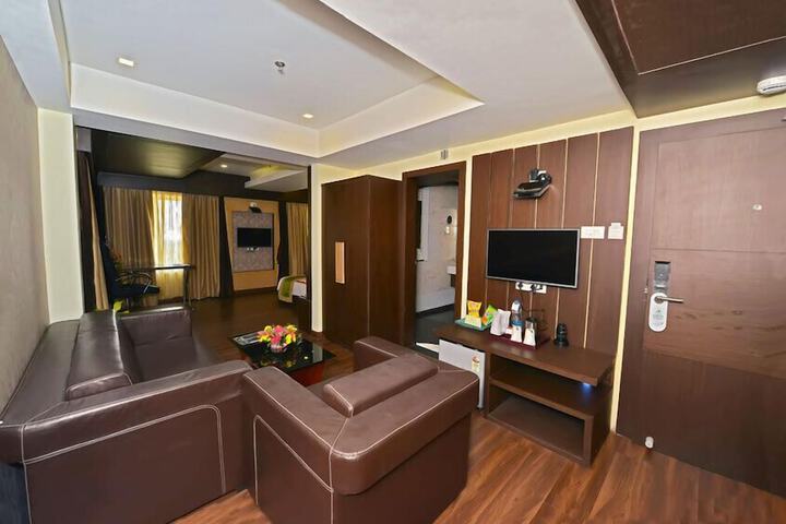 Room 17 of 43