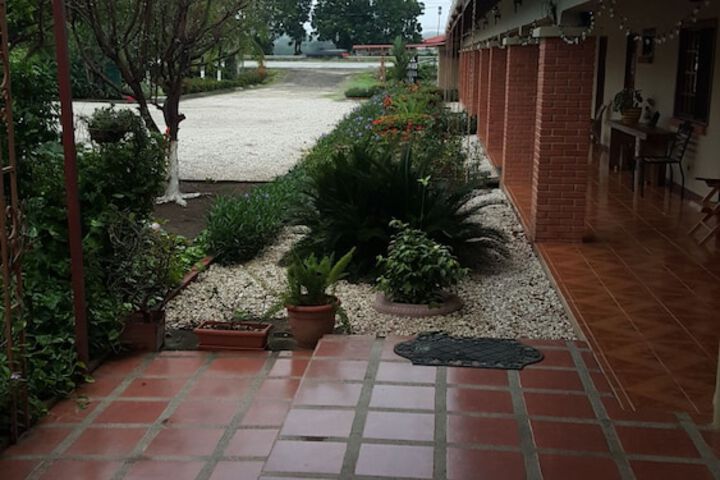 Property Grounds 25 of 38