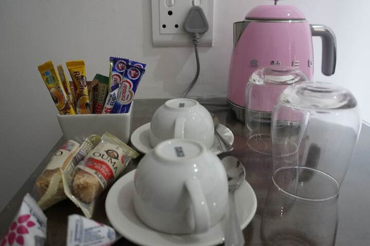 Breakfast/Coffee Service 11 of 27