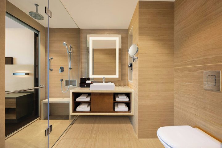Room 20 of 68