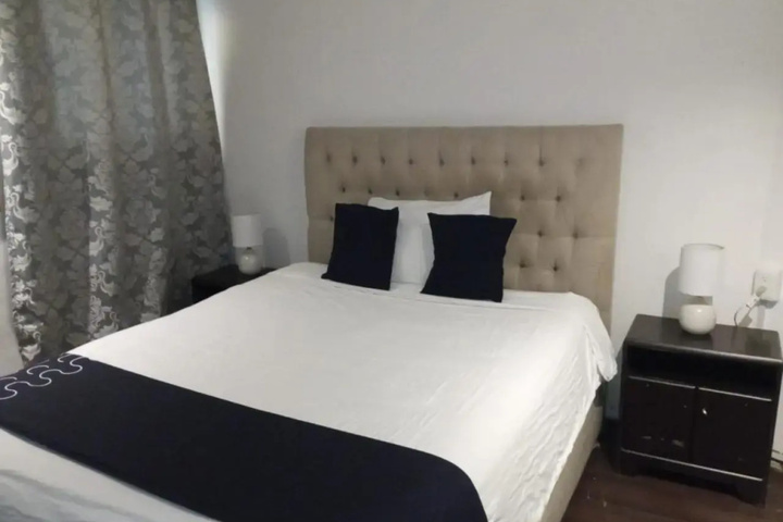 Room 2 of 21