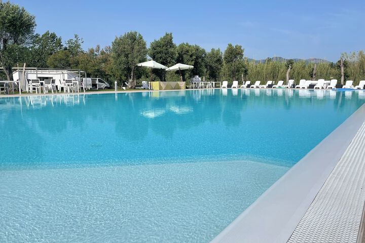 Pool 18 of 48