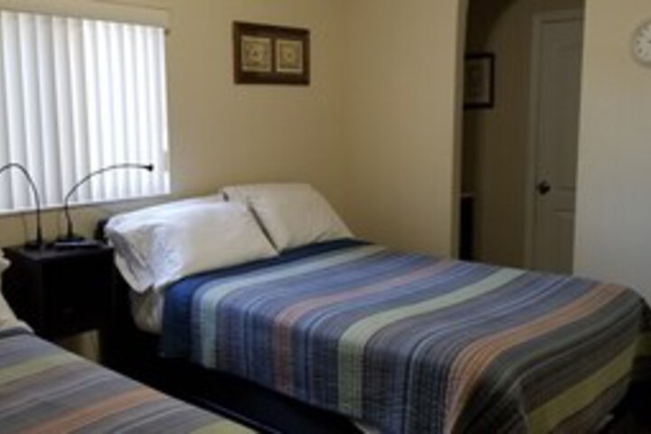 Room 28 of 28