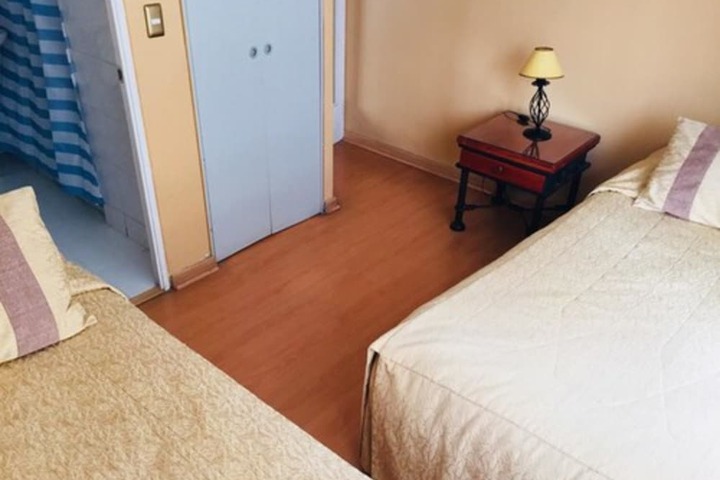 Room 11 of 40