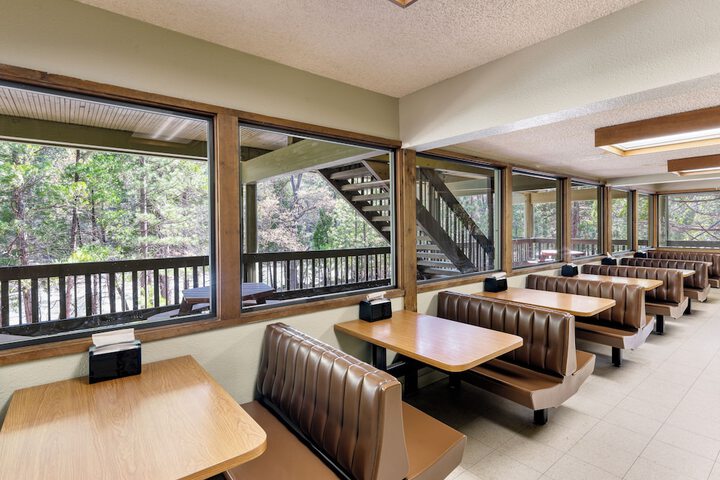 Dining Photos