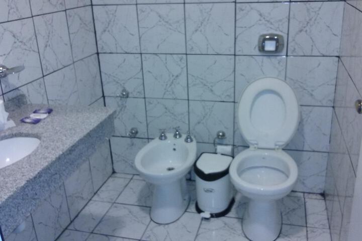 Room 4 of 108