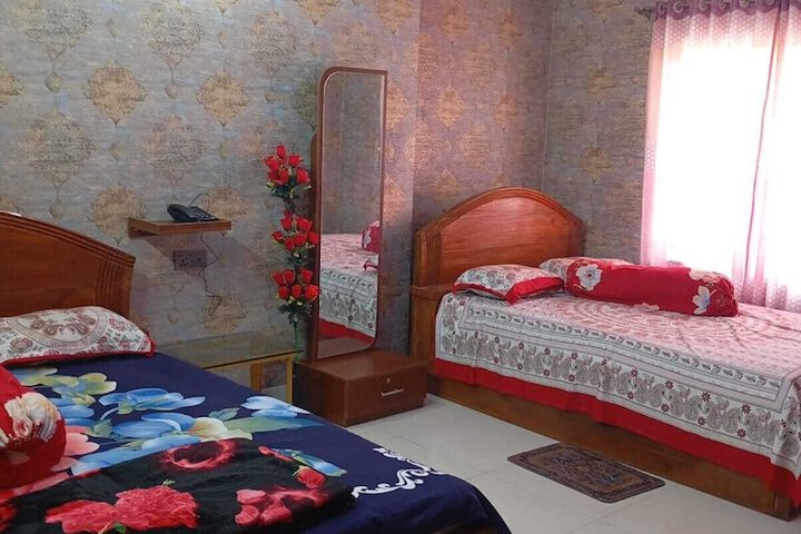 Room 13 of 14