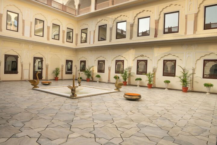 Hotel Exterior 86 of 103