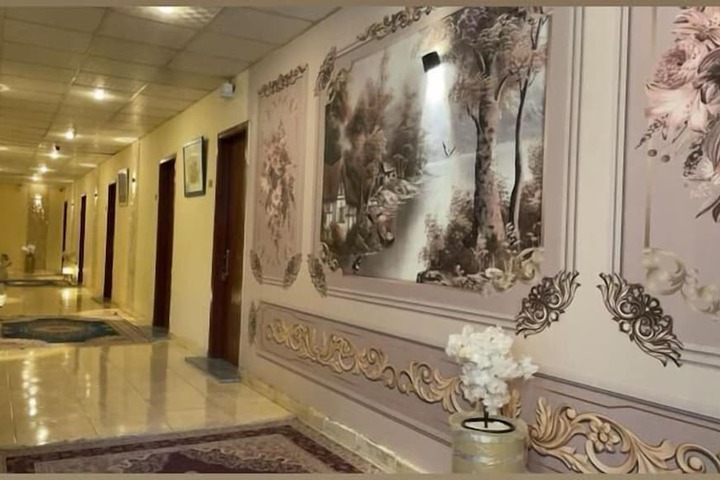 Ballroom/Hall 29 of 32