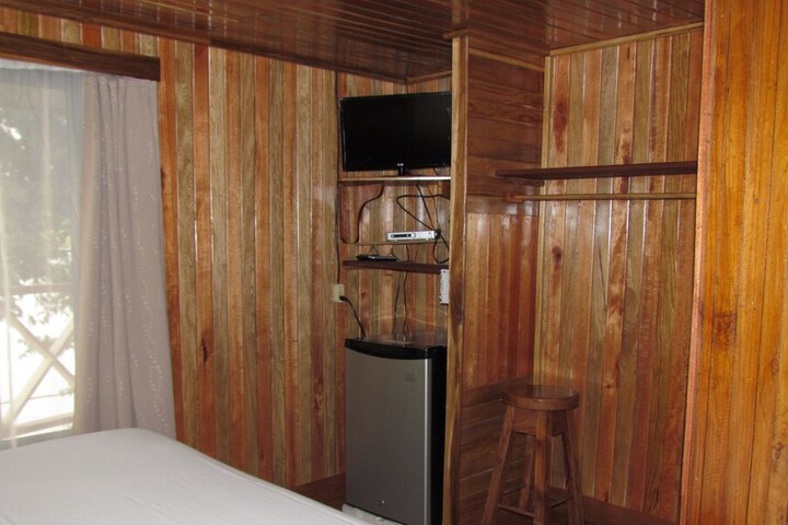 Room 5 of 24