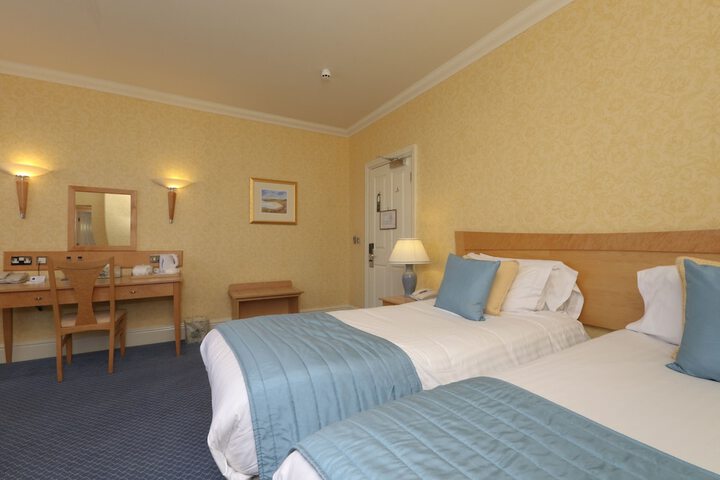Room 15 of 110