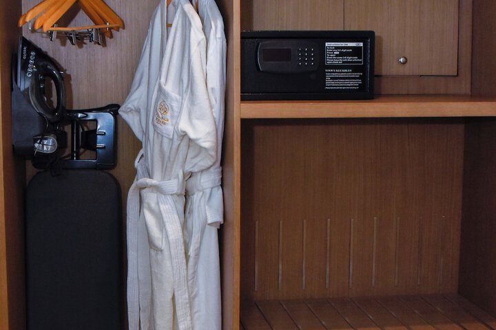Room 16 of 56