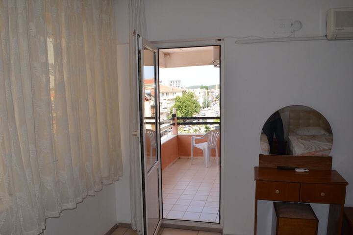 Room 15 of 39